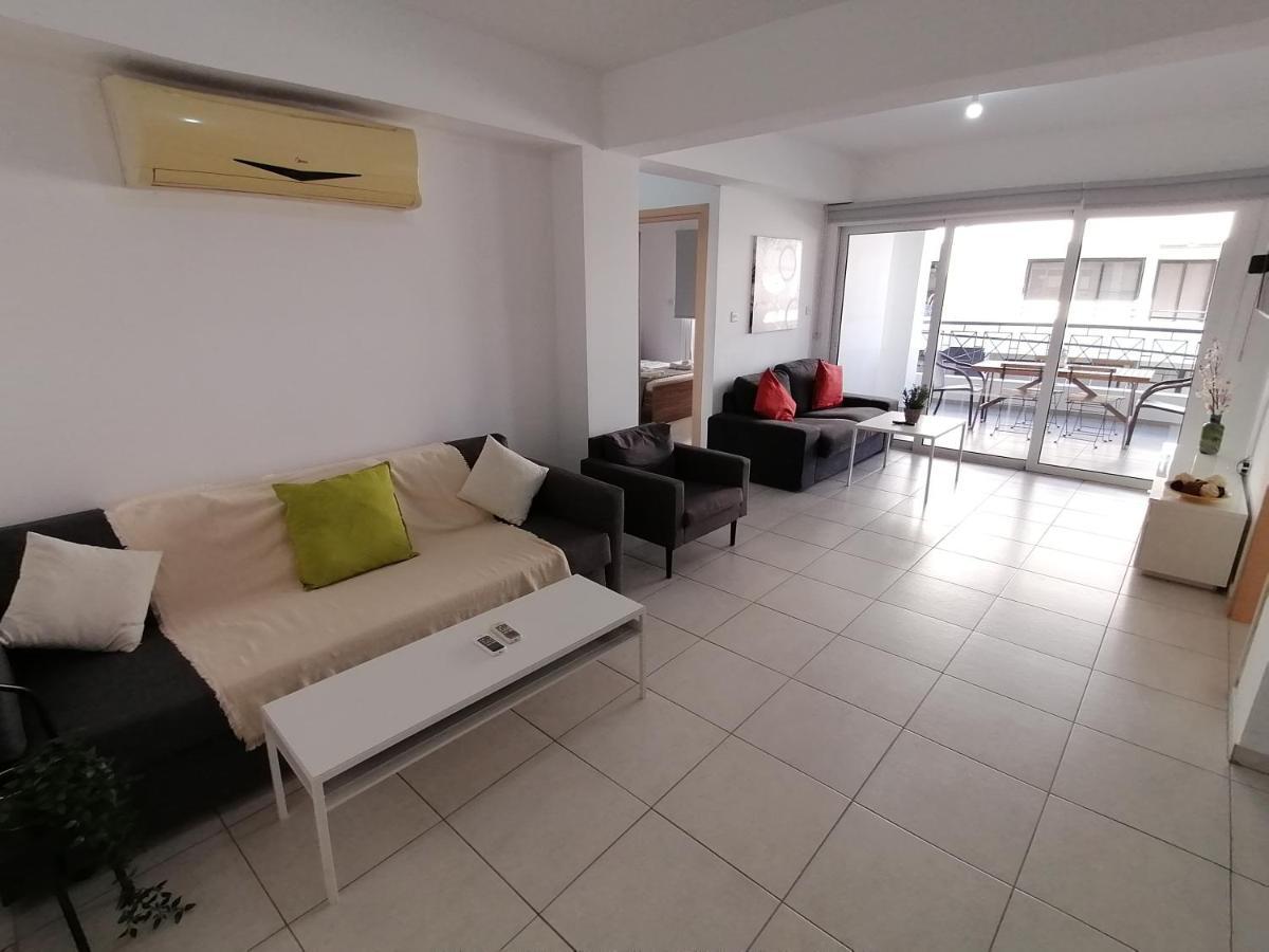Must Stay - City Center Larnaca Zewnętrze zdjęcie